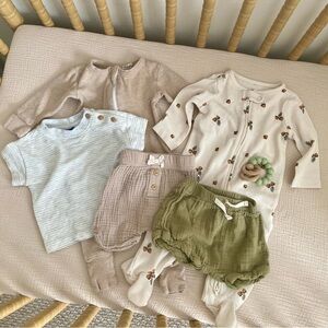 6mo Clothing Set - Neutral Tones